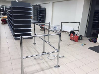 Leverans av ny butiksutrustning - butikshyllor - Toppbutik, Viesturu prospekts 4