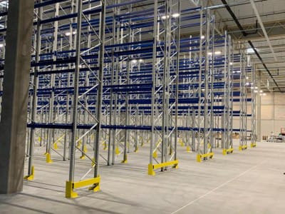 leverans och installation av pallställ 12