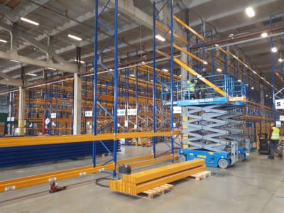 pallställ DHL Riga 7