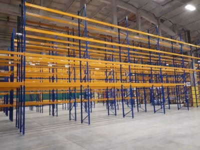 pallställ DHL Riga 9